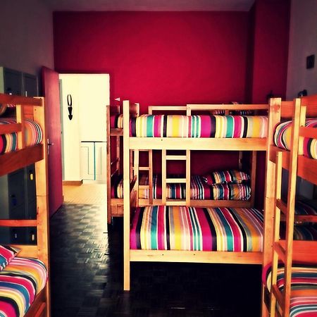 Madagascar Underground Hostel อันตานานารีโว ภายนอก รูปภาพ