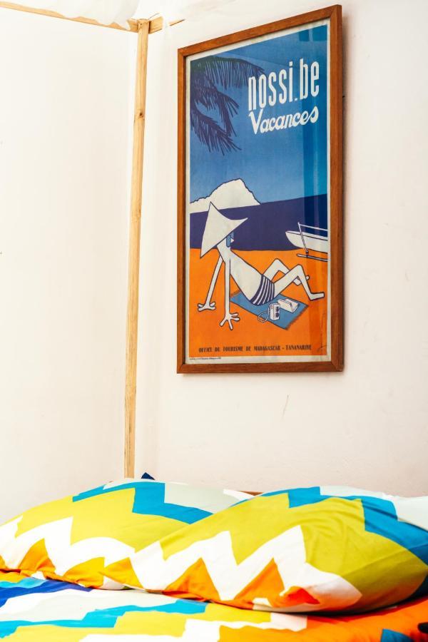 Madagascar Underground Hostel อันตานานารีโว ภายนอก รูปภาพ
